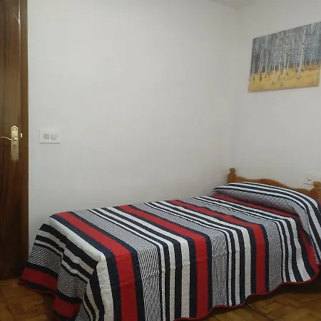 8 Marabedis Hostel Sarria